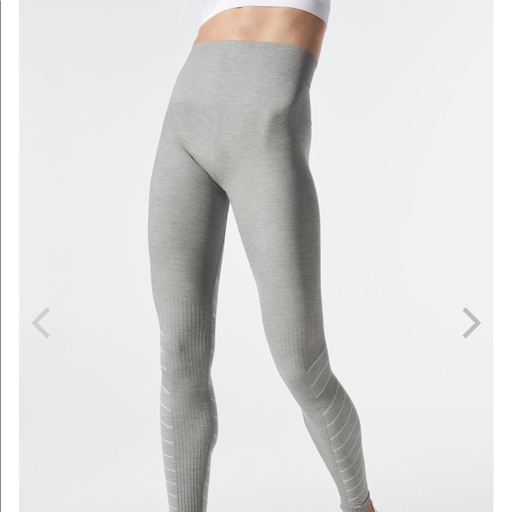 Blanqi sports support hipster contour legging